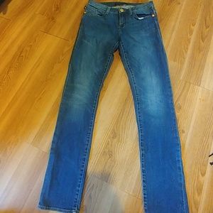 Woman's skinny jeans never worn! Size 8